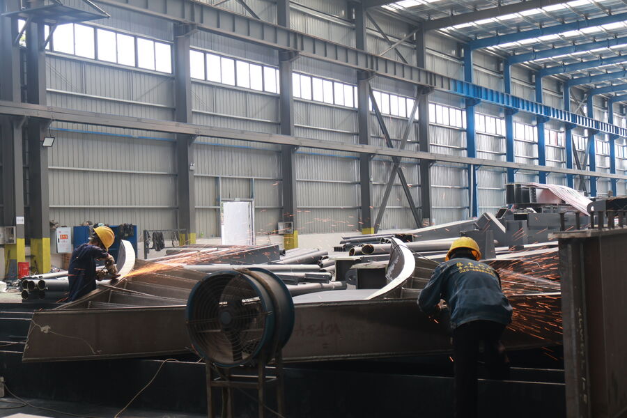 Chongqing Xinwen Chen Steel Structure Engineering Co., Ltd. manufacturer production line