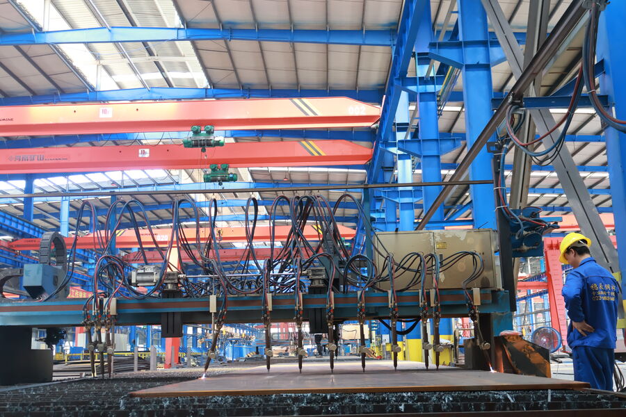 Chongqing Xinwen Chen Steel Structure Engineering Co., Ltd. manufacturer production line